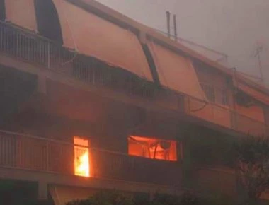 Στους 76 οι νεκροί - 4.000 σπίτια καμένα σε Μάτι, Ν.Βουτζά, Ραφήνα κλπ.